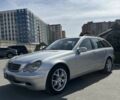 Сірий Мерседес Ц-Клас, об'ємом двигуна 2.2 л та пробігом 330 тис. км за 3500 $, фото 4 на Automoto.ua
