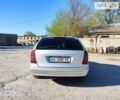Сірий Мерседес Ц-Клас, об'ємом двигуна 2.7 л та пробігом 415 тис. км за 6500 $, фото 10 на Automoto.ua