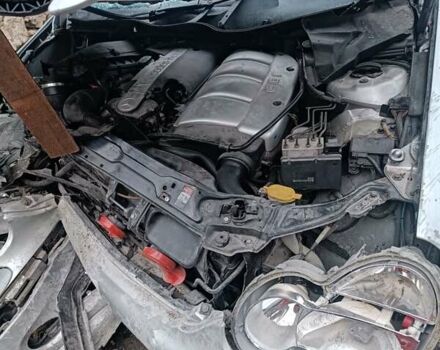 Серый Мерседес Ц-Класс, объемом двигателя 2.2 л и пробегом 400 тыс. км за 1500 $, фото 1 на Automoto.ua