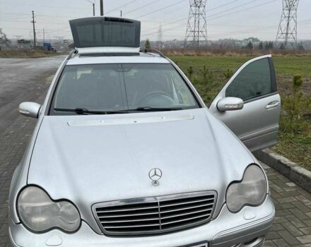 Серый Мерседес Ц-Класс, объемом двигателя 2.7 л и пробегом 360 тыс. км за 3000 $, фото 7 на Automoto.ua