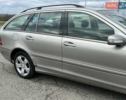 Серый Мерседес Ц-Класс, объемом двигателя 2.69 л и пробегом 500 тыс. км за 3550 $, фото 6 на Automoto.ua