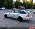 Серый Мерседес Ц-Класс, объемом двигателя 2 л и пробегом 350 тыс. км за 3200 $, фото 2 на Automoto.ua