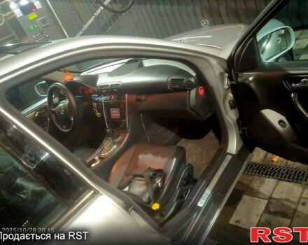 Сірий Мерседес Ц-Клас, об'ємом двигуна 2.7 л та пробігом 300 тис. км за 4990 $, фото 5 на Automoto.ua