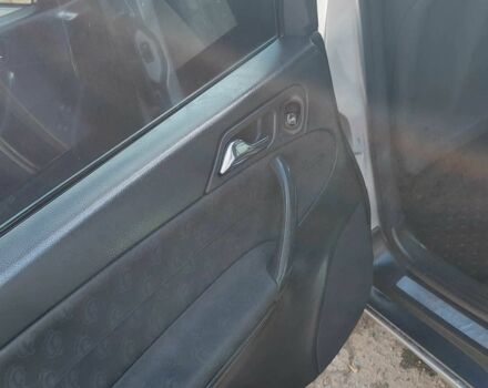 Сірий Мерседес Ц-Клас, об'ємом двигуна 2.1 л та пробігом 500 тис. км за 3700 $, фото 5 на Automoto.ua