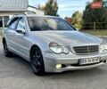 Серый Мерседес Ц-Класс, объемом двигателя 2.2 л и пробегом 450 тыс. км за 3700 $, фото 1 на Automoto.ua