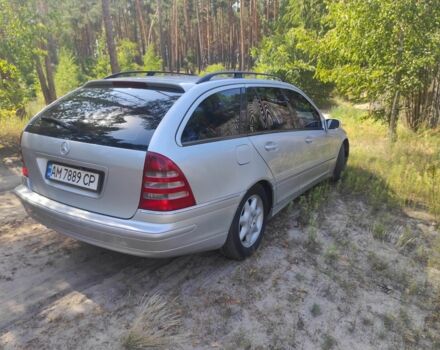 Сірий Мерседес Ц-Клас, об'ємом двигуна 2.1 л та пробігом 400 тис. км за 3700 $, фото 4 на Automoto.ua