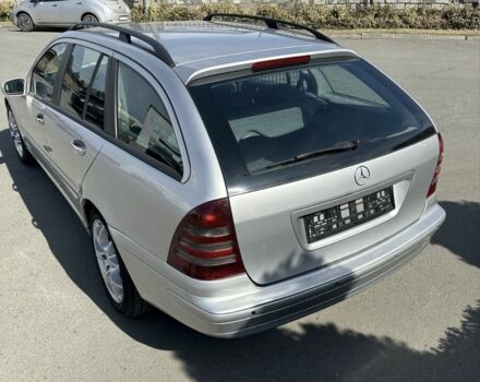 Сірий Мерседес Ц-Клас, об'ємом двигуна 2.2 л та пробігом 330 тис. км за 3500 $, фото 6 на Automoto.ua