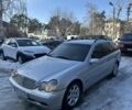 Серый Мерседес Ц-Класс, объемом двигателя 2.2 л и пробегом 300 тыс. км за 2300 $, фото 1 на Automoto.ua