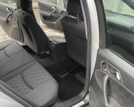 Сірий Мерседес Ц-Клас, об'ємом двигуна 1.8 л та пробігом 233 тис. км за 4600 $, фото 15 на Automoto.ua