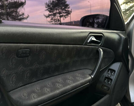 Серый Мерседес Ц-Класс, объемом двигателя 2.15 л и пробегом 387 тыс. км за 5500 $, фото 13 на Automoto.ua