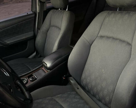 Серый Мерседес Ц-Класс, объемом двигателя 2.15 л и пробегом 387 тыс. км за 5500 $, фото 11 на Automoto.ua