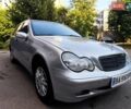 Сірий Мерседес Ц-Клас, об'ємом двигуна 1.8 л та пробігом 320 тис. км за 5500 $, фото 1 на Automoto.ua