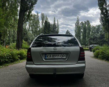 Серый Мерседес Ц-Класс, объемом двигателя 2.15 л и пробегом 342 тыс. км за 3800 $, фото 4 на Automoto.ua