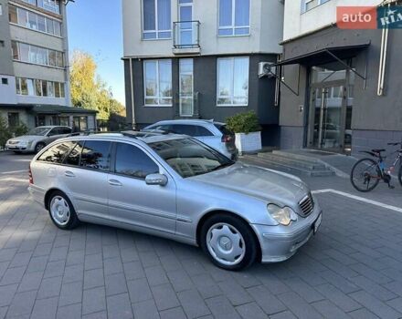 Мерседес Ц-Класс 2003 в Косове на Automoto.ua Серый Мерседес Ц-Класс, объемом двигателя 2.7 л и пробегом 400 тыс. км за 4999 $, фото 2 на Automoto.ua