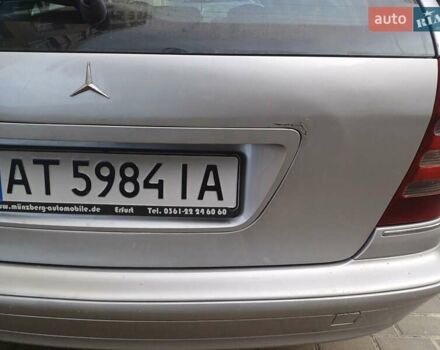 Сірий Мерседес Ц-Клас, об'ємом двигуна 2.69 л та пробігом 385 тис. км за 4300 $, фото 10 на Automoto.ua