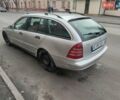 Сірий Мерседес Ц-Клас, об'ємом двигуна 2.1 л та пробігом 370 тис. км за 4700 $, фото 17 на Automoto.ua