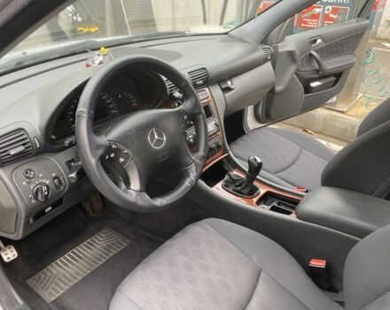 Сірий Мерседес Ц-Клас, об'ємом двигуна 1.8 л та пробігом 233 тис. км за 4600 $, фото 6 на Automoto.ua