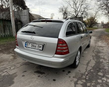 Серый Мерседес Ц-Класс, объемом двигателя 2.7 л и пробегом 220 тыс. км за 4750 $, фото 5 на Automoto.ua