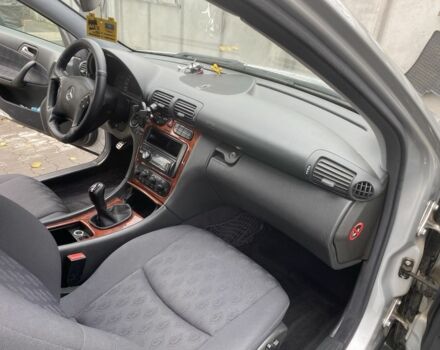 Сірий Мерседес Ц-Клас, об'ємом двигуна 1.8 л та пробігом 233 тис. км за 4600 $, фото 13 на Automoto.ua