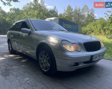 Сірий Мерседес Ц-Клас, об'ємом двигуна 2.2 л та пробігом 320 тис. км за 4900 $, фото 9 на Automoto.ua