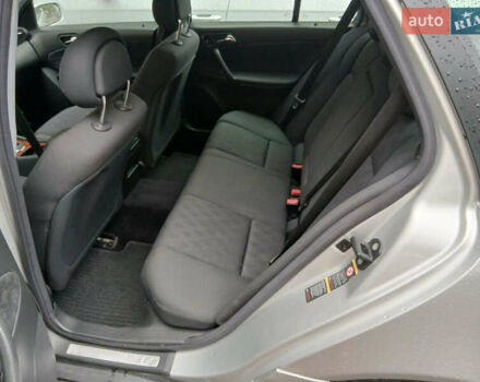 Серый Мерседес Ц-Класс, объемом двигателя 1.8 л и пробегом 260 тыс. км за 6500 $, фото 3 на Automoto.ua