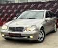 Мерседес Ц-Класс 2003 в Сумах на Automoto.ua Серый Мерседес Ц-Класс, объемом двигателя 2.15 л и пробегом 353 тыс. км за 5200 $, фото 1 на Automoto.ua