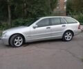 Серый Мерседес Ц-Класс, объемом двигателя 1.8 л и пробегом 300 тыс. км за 4000 $, фото 1 на Automoto.ua