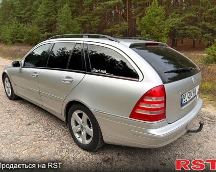 Сірий Мерседес Ц-Клас, об'ємом двигуна 1.8 л та пробігом 227 тис. км за 4950 $, фото 2 на Automoto.ua