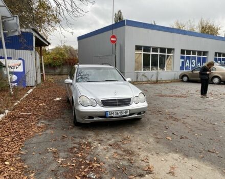 Сірий Мерседес Ц-Клас, об'ємом двигуна 1.8 л та пробігом 233 тис. км за 4600 $, фото 3 на Automoto.ua