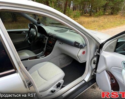 Сірий Мерседес Ц-Клас, об'ємом двигуна 1.8 л та пробігом 227 тис. км за 4950 $, фото 8 на Automoto.ua