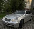 Серый Мерседес Ц-Класс, объемом двигателя 2.1 л и пробегом 327 тыс. км за 4790 $, фото 1 на Automoto.ua