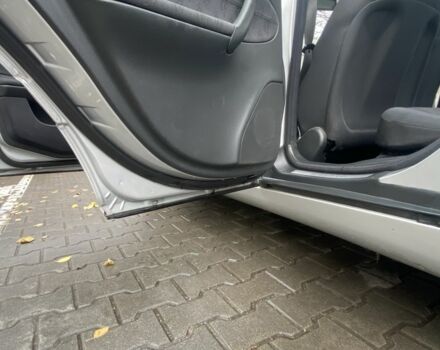 Сірий Мерседес Ц-Клас, об'ємом двигуна 1.8 л та пробігом 233 тис. км за 4600 $, фото 9 на Automoto.ua