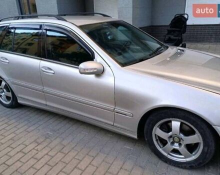 Сірий Мерседес Ц-Клас, об'ємом двигуна 2.69 л та пробігом 385 тис. км за 4300 $, фото 8 на Automoto.ua