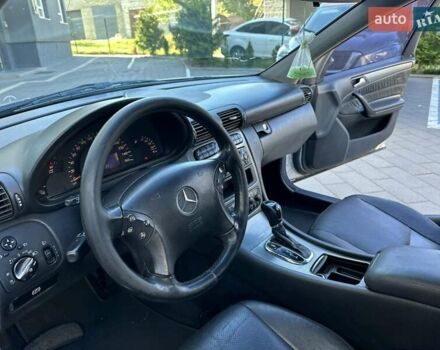 Мерседес Ц-Класс 2003 в Косове на Automoto.ua Серый Мерседес Ц-Класс, объемом двигателя 2.7 л и пробегом 400 тыс. км за 4999 $, фото 17 на Automoto.ua