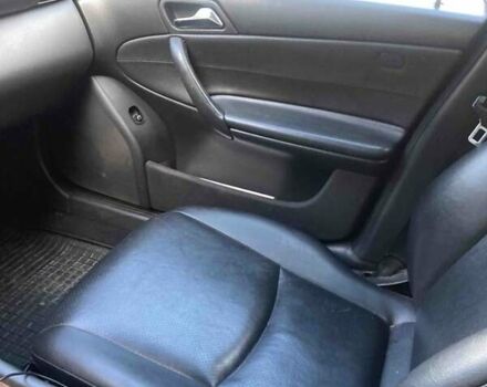 Сірий Мерседес Ц-Клас, об'ємом двигуна 2.2 л та пробігом 300 тис. км за 4800 $, фото 4 на Automoto.ua