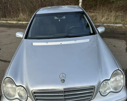 Серый Мерседес Ц-Класс, объемом двигателя 2.15 л и пробегом 387 тыс. км за 5500 $, фото 7 на Automoto.ua