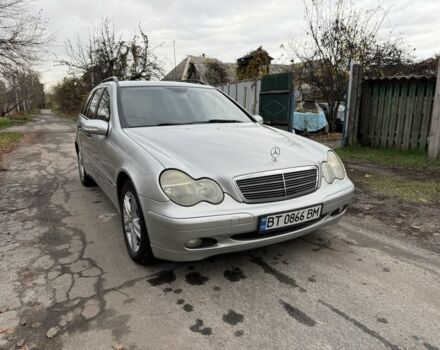 Серый Мерседес Ц-Класс, объемом двигателя 2.7 л и пробегом 220 тыс. км за 4750 $, фото 9 на Automoto.ua