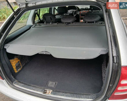 Серый Мерседес Ц-Класс, объемом двигателя 1.8 л и пробегом 260 тыс. км за 6500 $, фото 4 на Automoto.ua