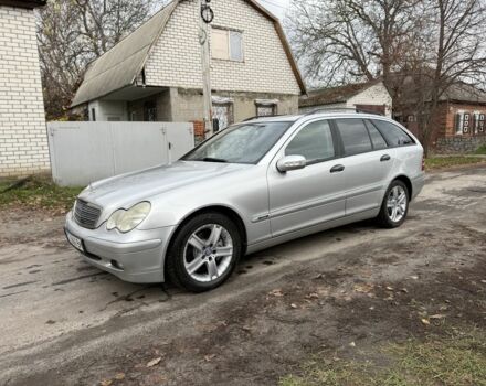 Серый Мерседес Ц-Класс, объемом двигателя 2.7 л и пробегом 220 тыс. км за 4750 $, фото 1 на Automoto.ua