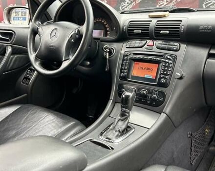 Серый Мерседес Ц-Класс, объемом двигателя 2.15 л и пробегом 353 тыс. км за 4900 $, фото 26 на Automoto.ua