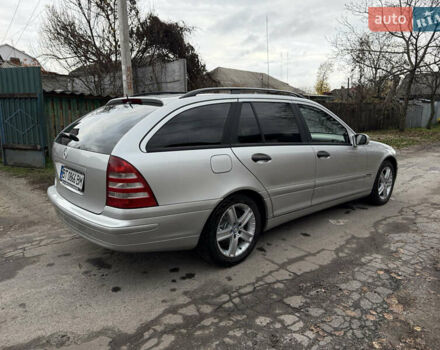 Серый Мерседес Ц-Класс, объемом двигателя 2.7 л и пробегом 208 тыс. км за 4750 $, фото 9 на Automoto.ua