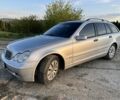 Серый Мерседес Ц-Класс, объемом двигателя 1.8 л и пробегом 305 тыс. км за 3350 $, фото 5 на Automoto.ua