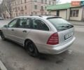 Сірий Мерседес Ц-Клас, об'ємом двигуна 2.1 л та пробігом 370 тис. км за 4700 $, фото 16 на Automoto.ua