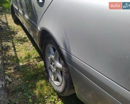 Серый Мерседес Ц-Класс, объемом двигателя 1.8 л и пробегом 307 тыс. км за 510 $, фото 8 на Automoto.ua