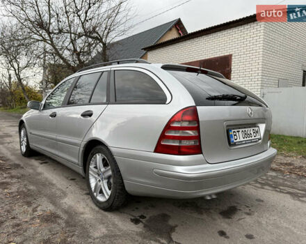 Серый Мерседес Ц-Класс, объемом двигателя 2.7 л и пробегом 208 тыс. км за 4750 $, фото 21 на Automoto.ua