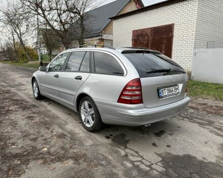 Серый Мерседес Ц-Класс, объемом двигателя 2.7 л и пробегом 220 тыс. км за 4750 $, фото 2 на Automoto.ua