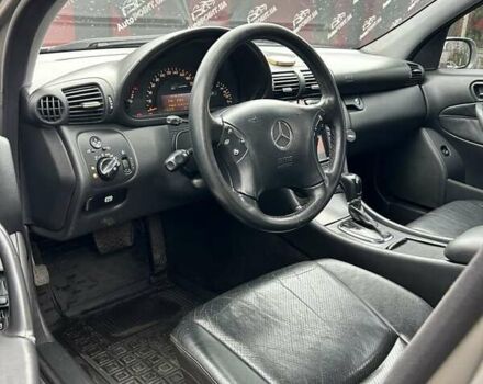 Серый Мерседес Ц-Класс, объемом двигателя 2.15 л и пробегом 353 тыс. км за 4900 $, фото 20 на Automoto.ua