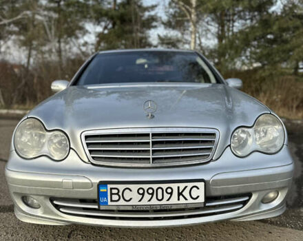 Серый Мерседес Ц-Класс, объемом двигателя 2.15 л и пробегом 387 тыс. км за 5500 $, фото 5 на Automoto.ua