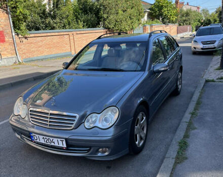 Сірий Мерседес Ц-Клас, об'ємом двигуна 2.2 л та пробігом 313 тис. км за 4500 $, фото 2 на Automoto.ua