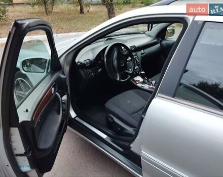 Сірий Мерседес Ц-Клас, об'ємом двигуна 2.2 л та пробігом 280 тис. км за 5300 $, фото 3 на Automoto.ua